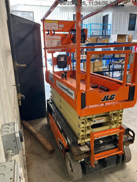 2021 JLG ES1932