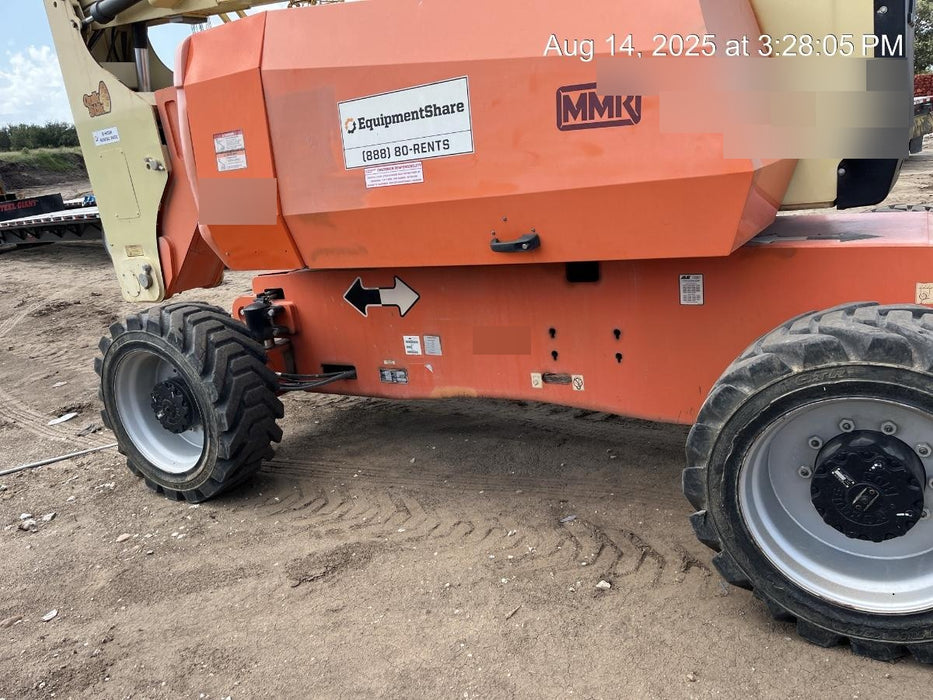 2019 JLG 800AJ
