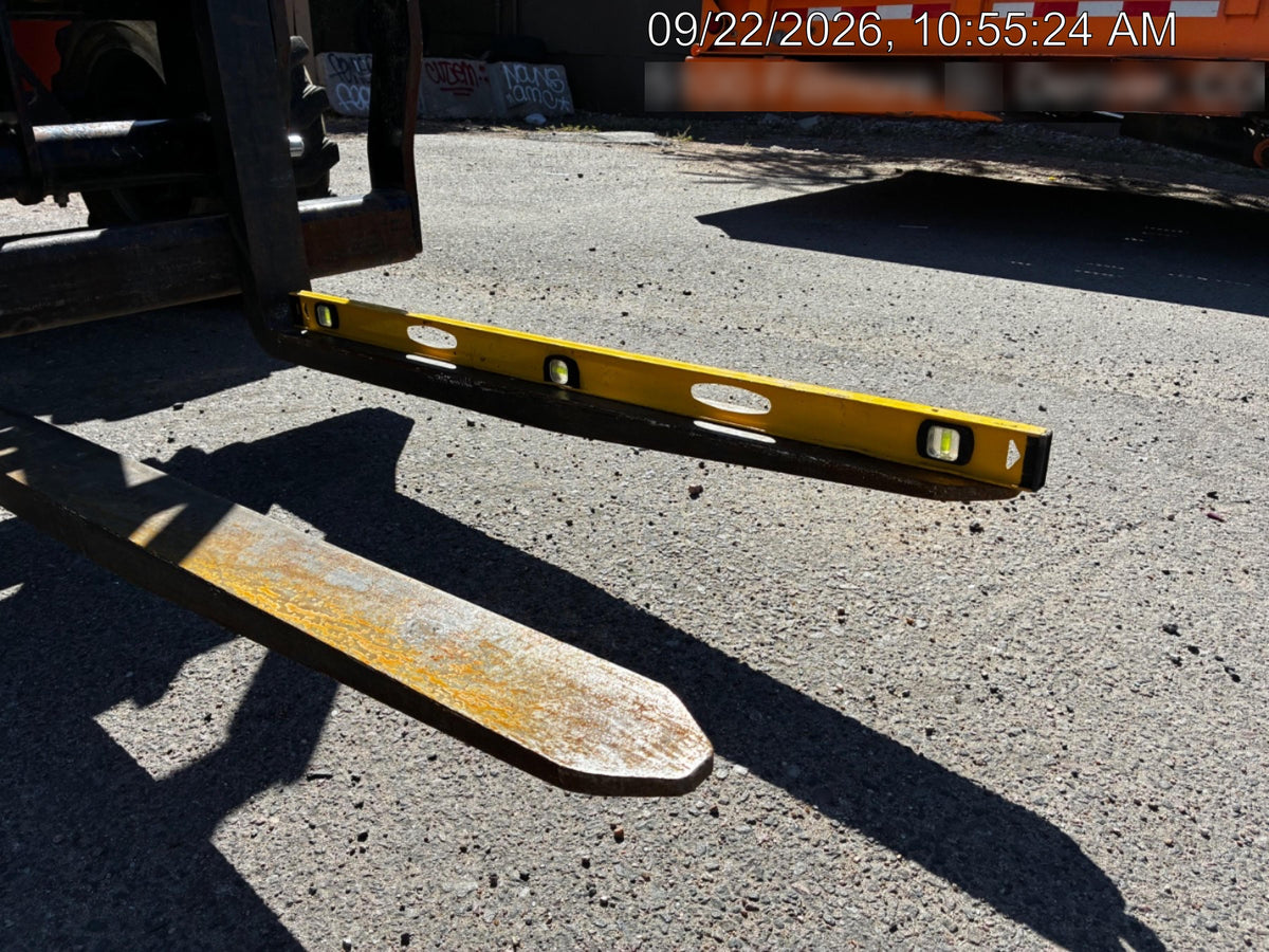 2022 JLG G5-18A