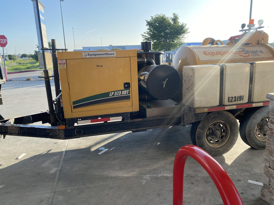 2021 VAC-TRON LP573XDT