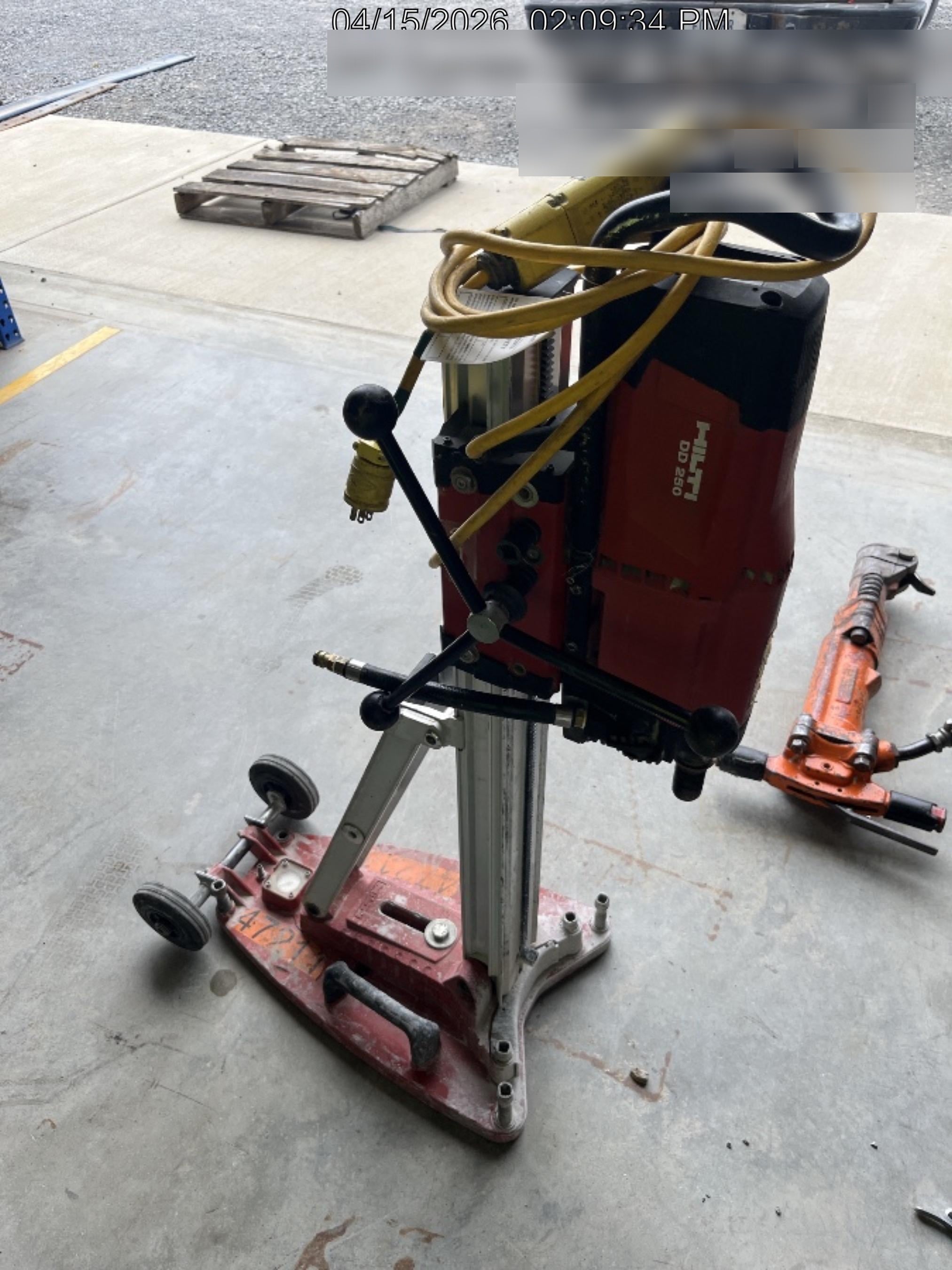 2019 HILTI DD 250