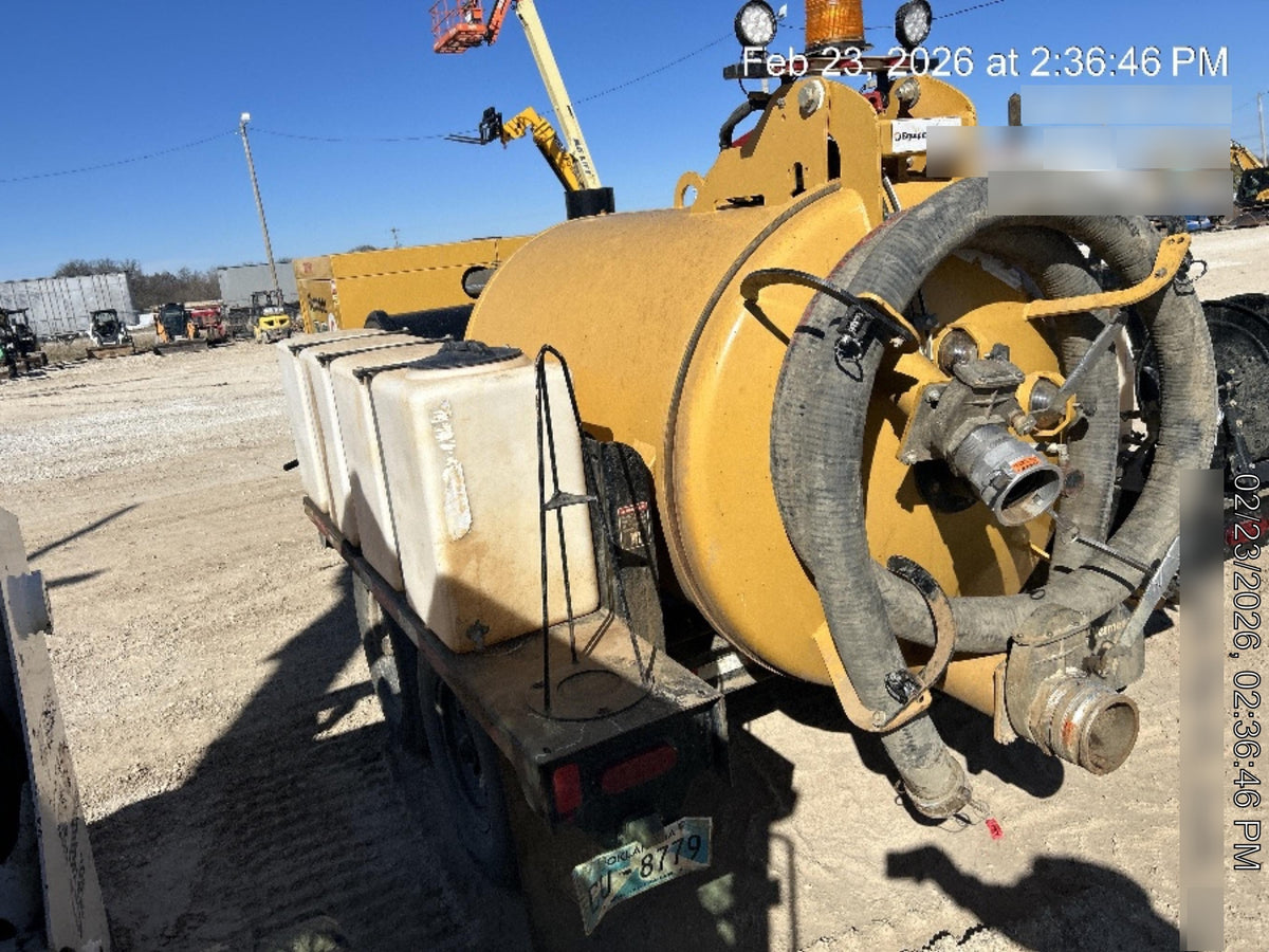 2023 Vac-Tron LP573XDT T4 Koehler Diesel Engine, 500 Gallon Debris Tank, x2 100 Gallon Water Tanks