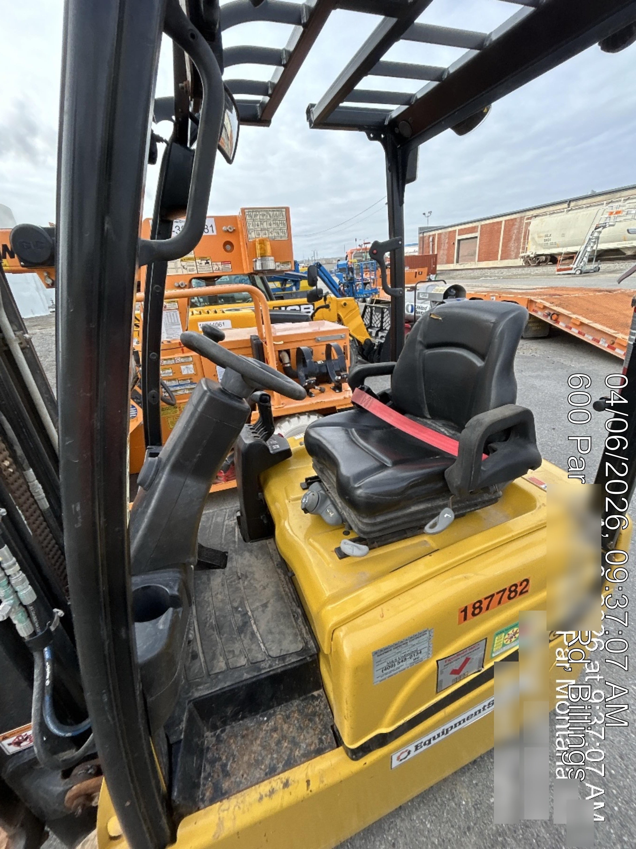 2021 YALE ERP030VT