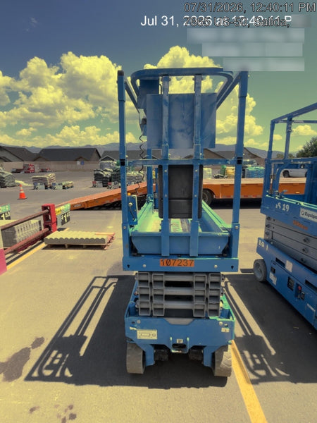 2020 Genie GS-1930 Solid Non Marking Tires, Beacon, Folding rails with half height swing gate, 800W Inverter