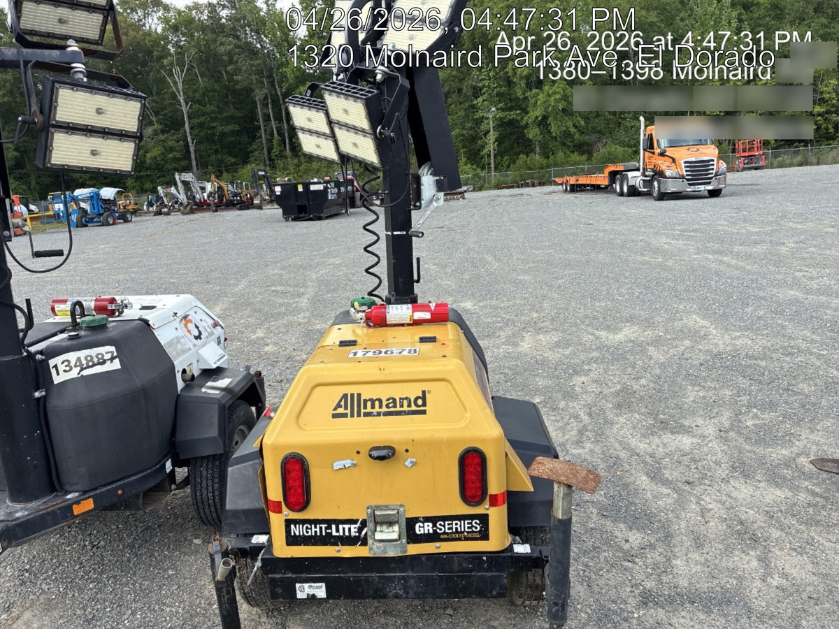 Allmand NLV3GR (4) LED Light Fixture 350W, 23' Vertical Mast, 3kW Prime, Towable, Deep Sea L401, Leveling Jacks, Yanmar T4F 5.8hp