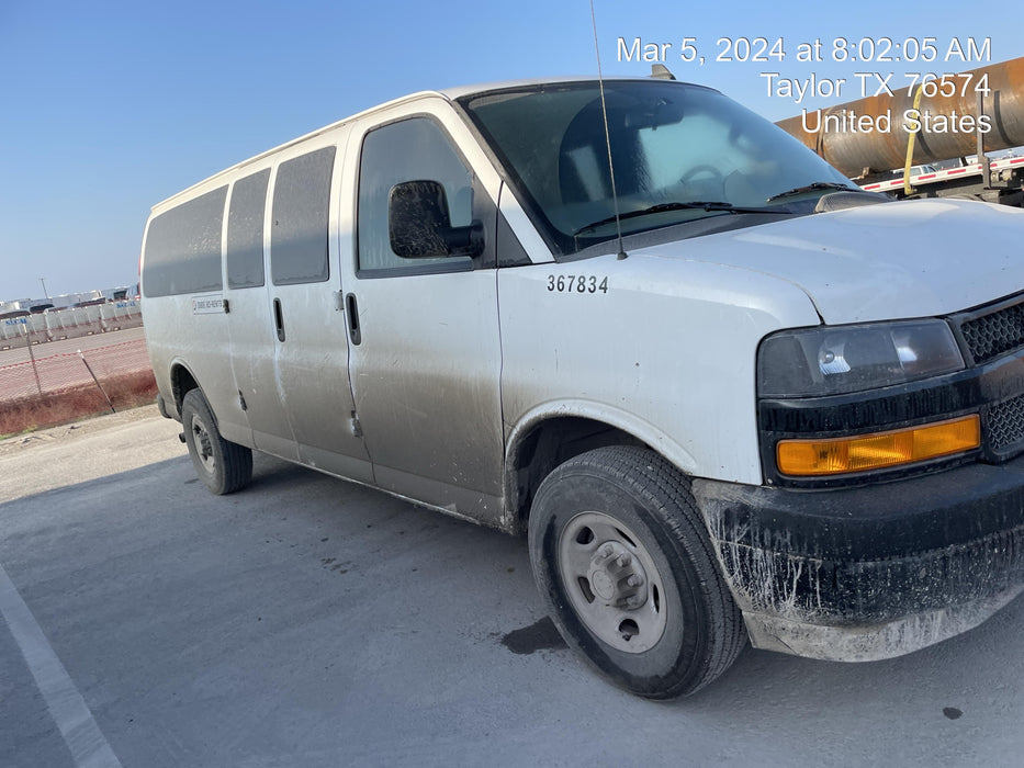 2023 CHEVROLET Express Van - Rental