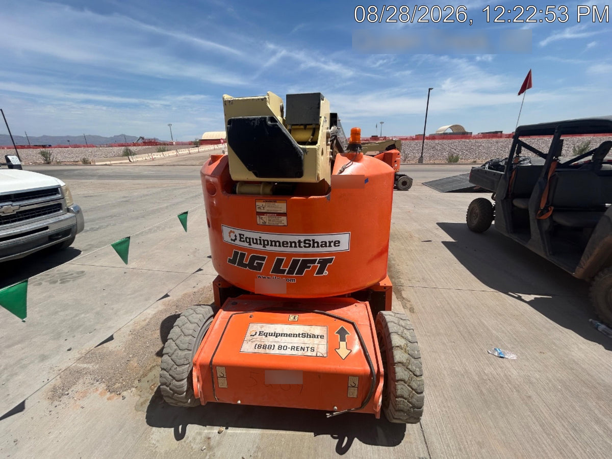 2019 JLG E400AJPN