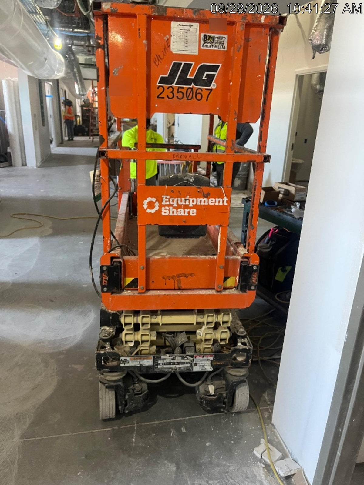 2022 JLG ES1330L