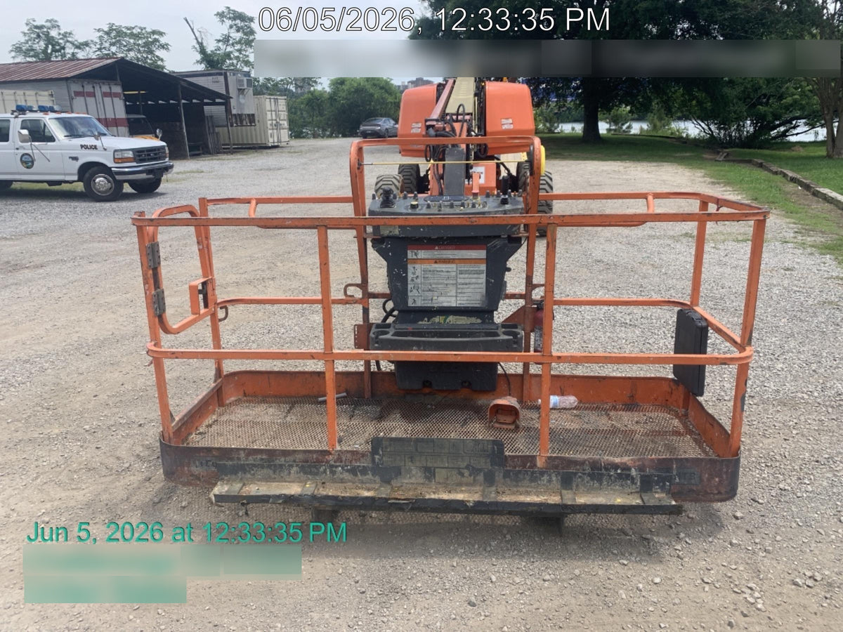2020 JLG 660SJ