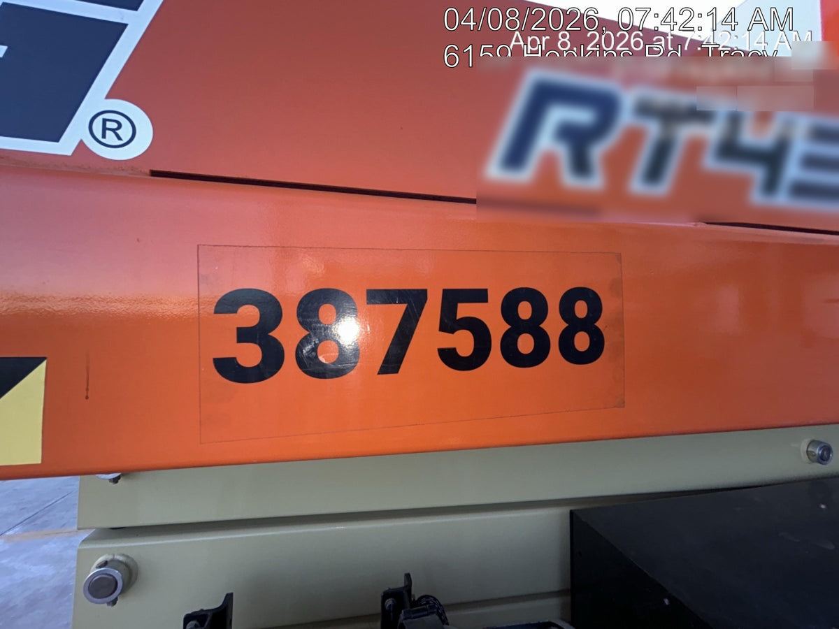 2023 JLG RT4394