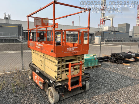 2022 JLG ES3246