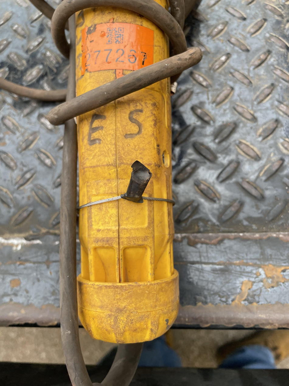 2022 DEWALT DWE402N