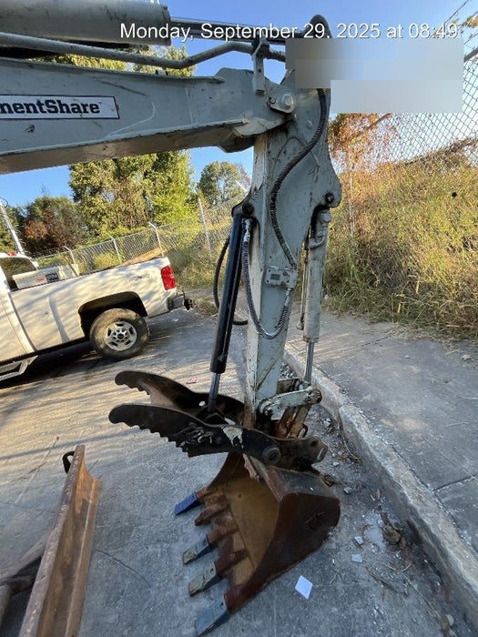 2021 TAKEUCHI TB235-2R