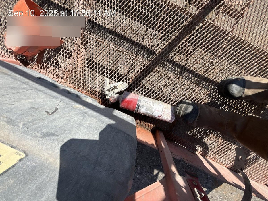 2023 CHEVROLET Express Van - Rental