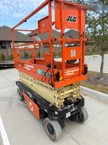 2023 JLG ES2632