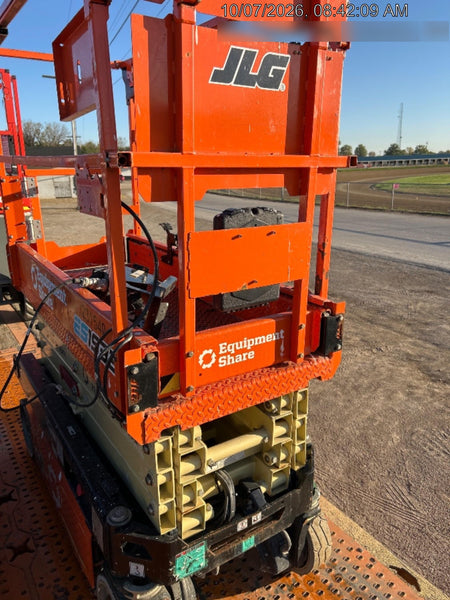 2022 JLG ES1932