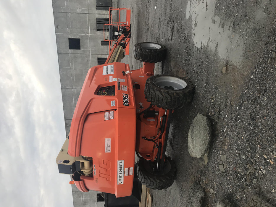 2019 JLG 660SJ