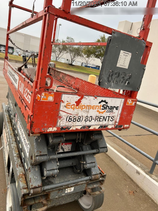 2018 Skyjack SJIII-3226 Skyjack SJIII3226 Scissor Lift w/Trojan Batteries