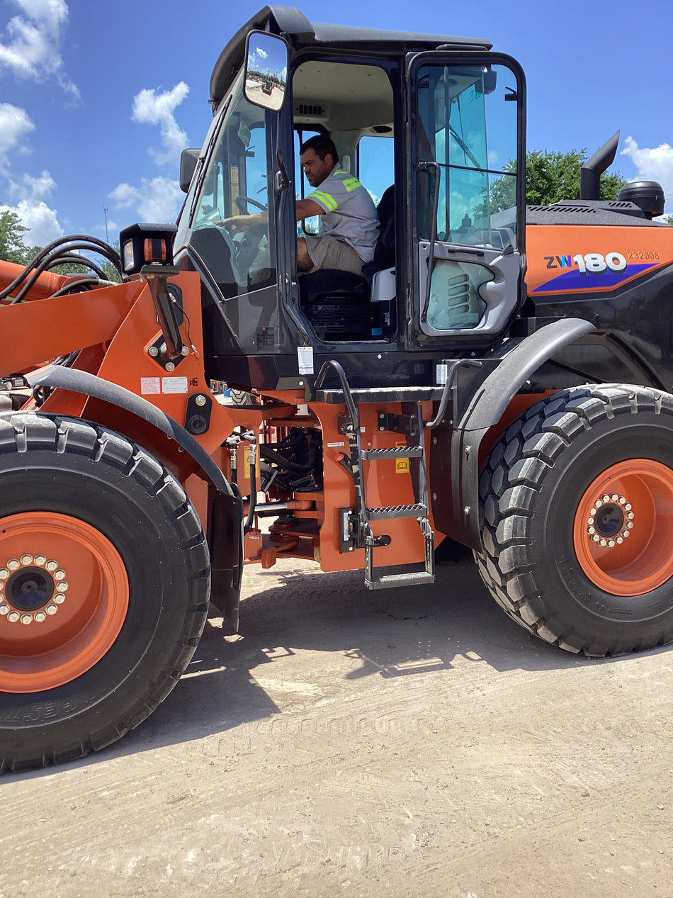 2022 HITACHI ZW180-6