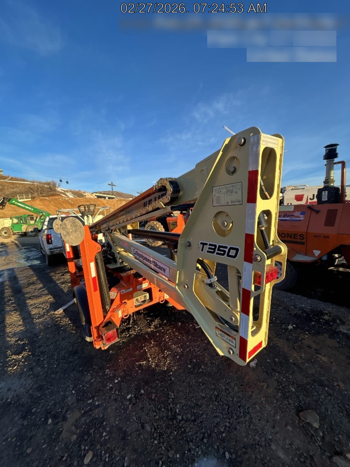 2023 JLG T350