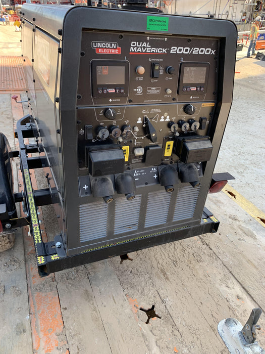 2021 Lincoln Electric Dual Maverick 200/200X Ready Pak 3 (includes trailer, cable rack, fender light kit)