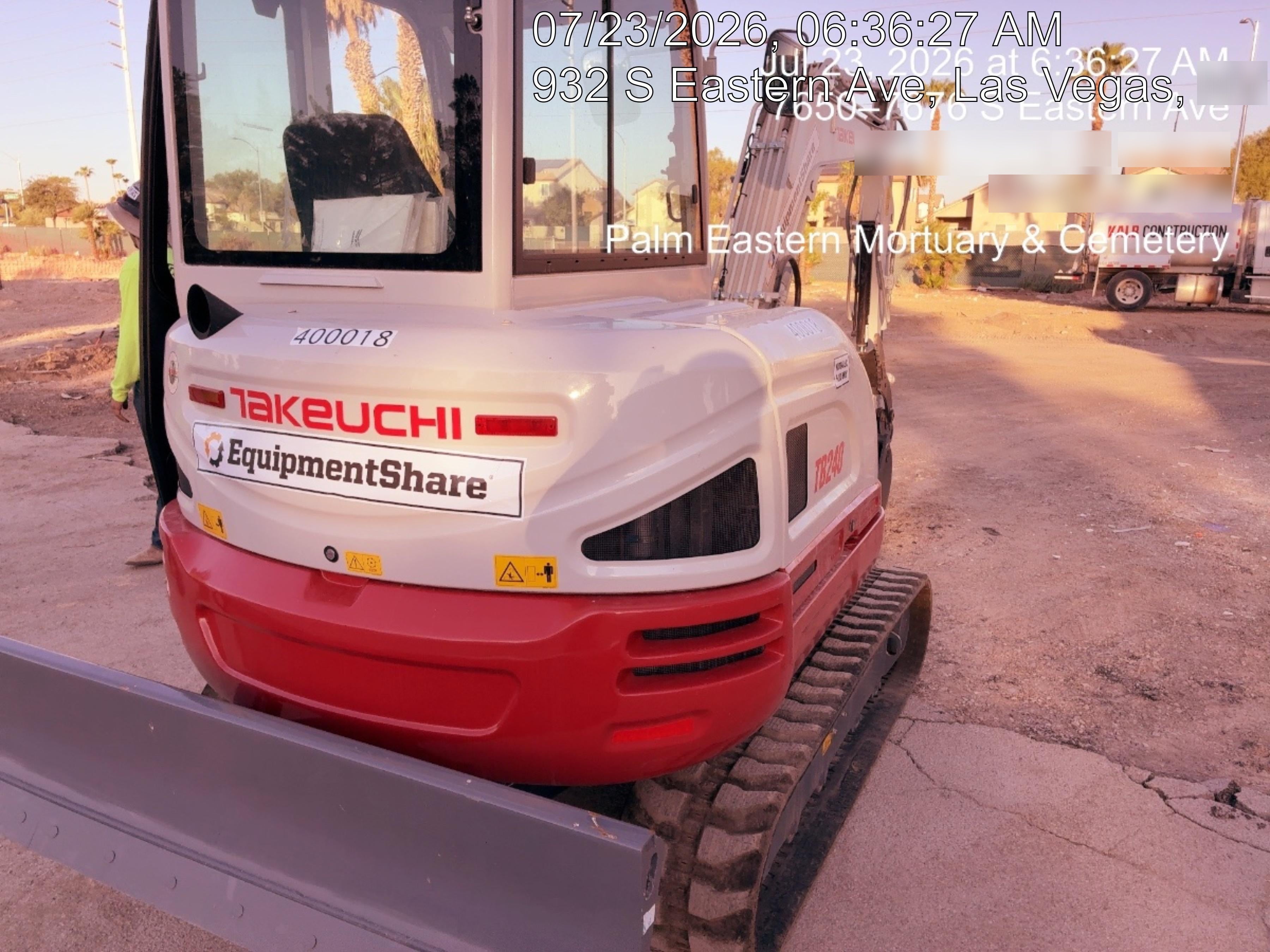 2024 TAKEUCHI TB240-CRA