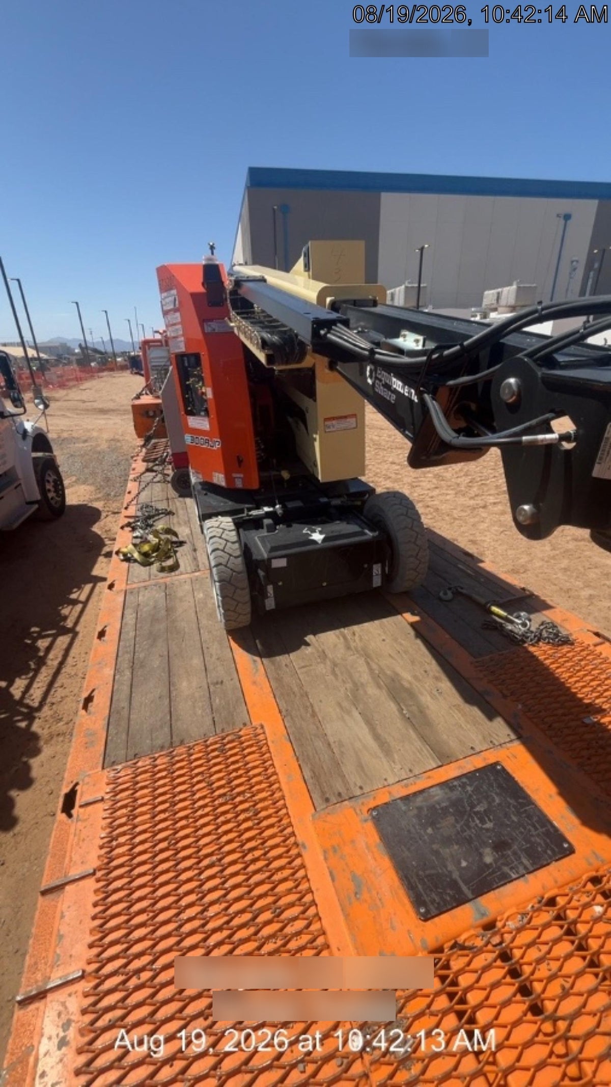 2026 JLG E300AJP