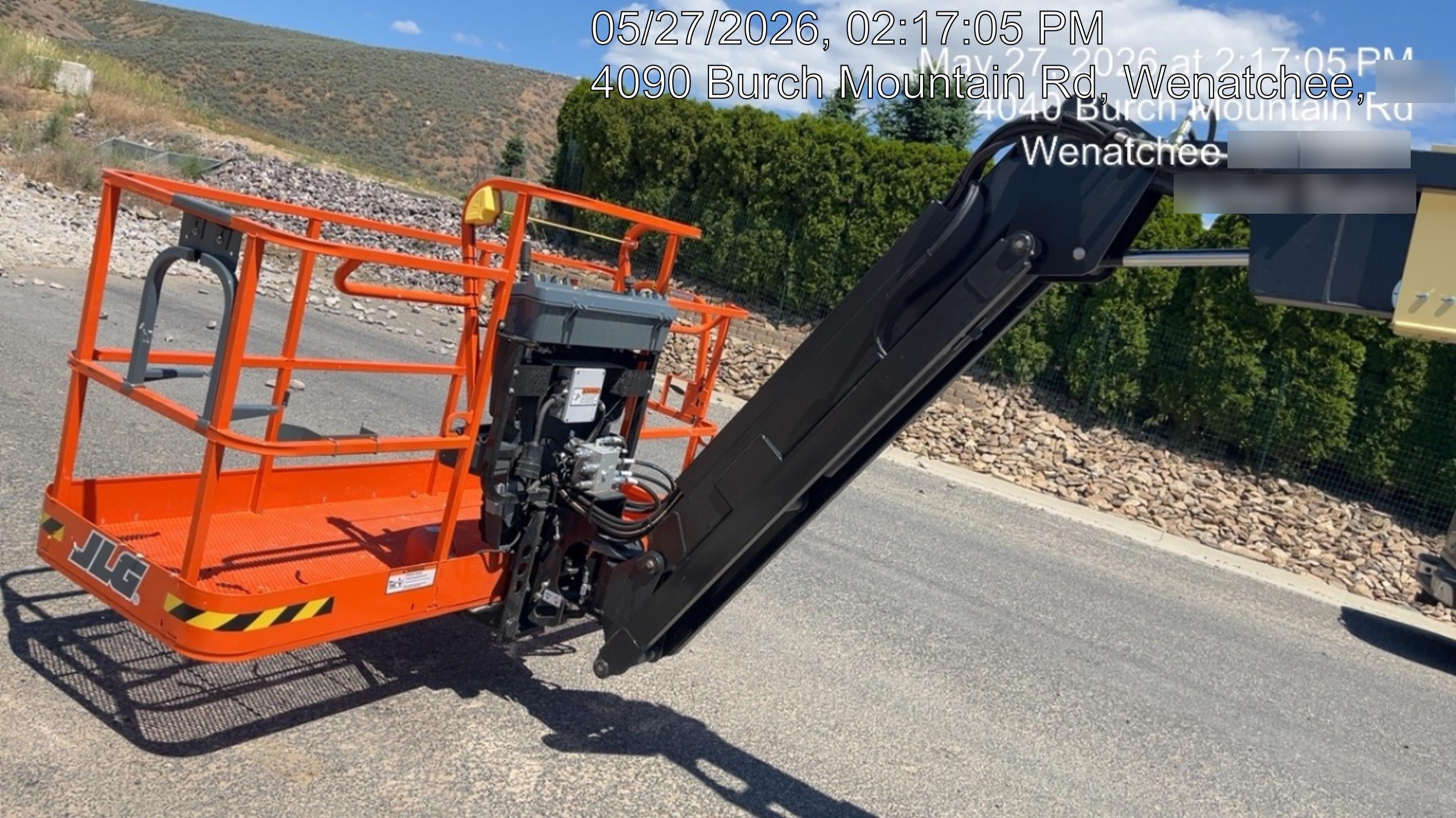 2025 JLG 800AJ