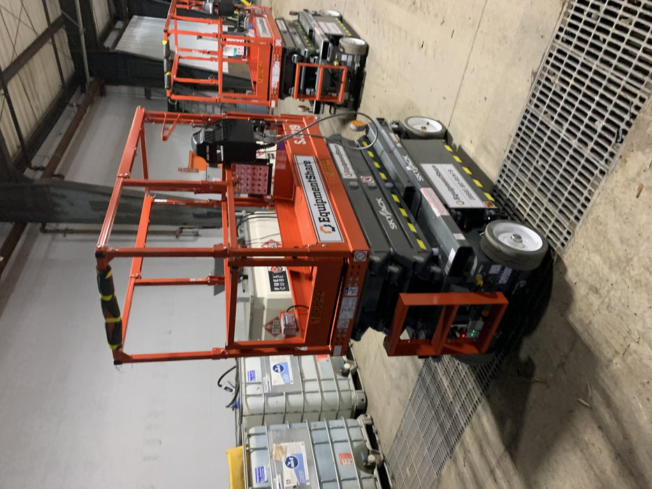 2020 Skyjack SJIII-3219 Solid NM Tires, Half height spring hinged entry gate, Dual Beacons, 800W Inverter