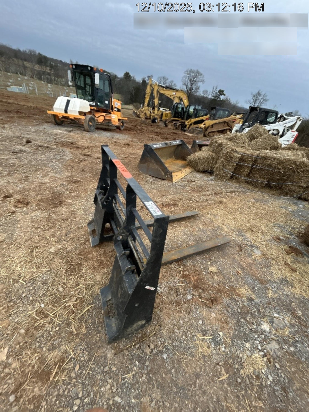2025 ARROW MATERIAL HANDLING 48" Pallet Forks - Arrow