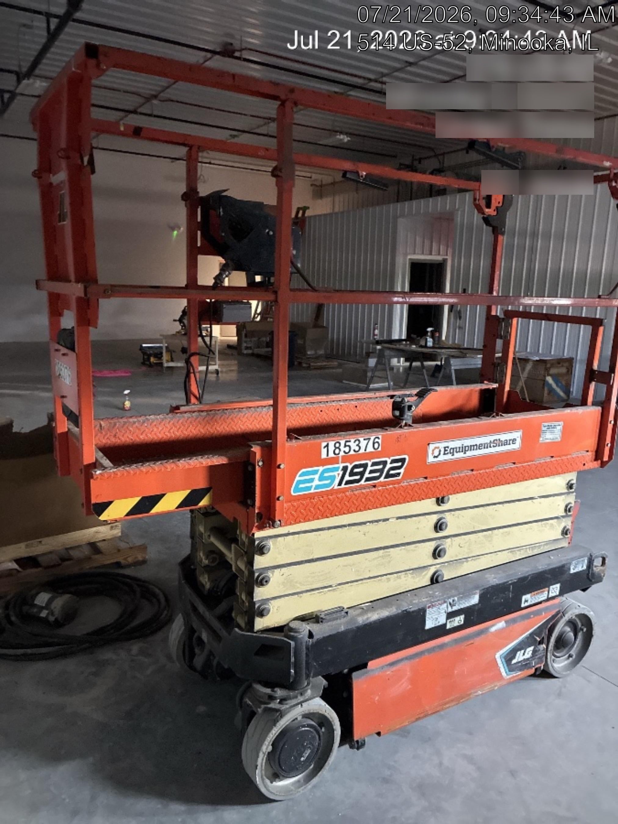 2021 JLG ES1932