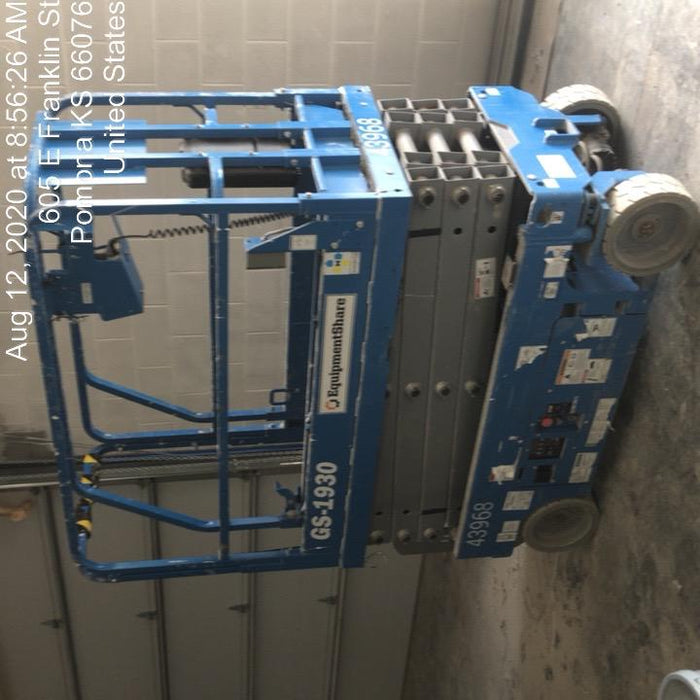 2019 Genie GS-1930 Fixed rails with chain Entry