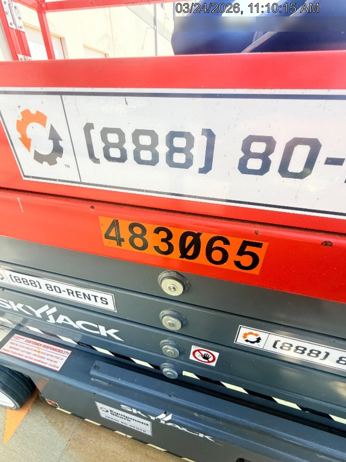2025 JLG ES3246