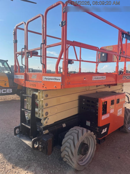 2021 JLG RT4069