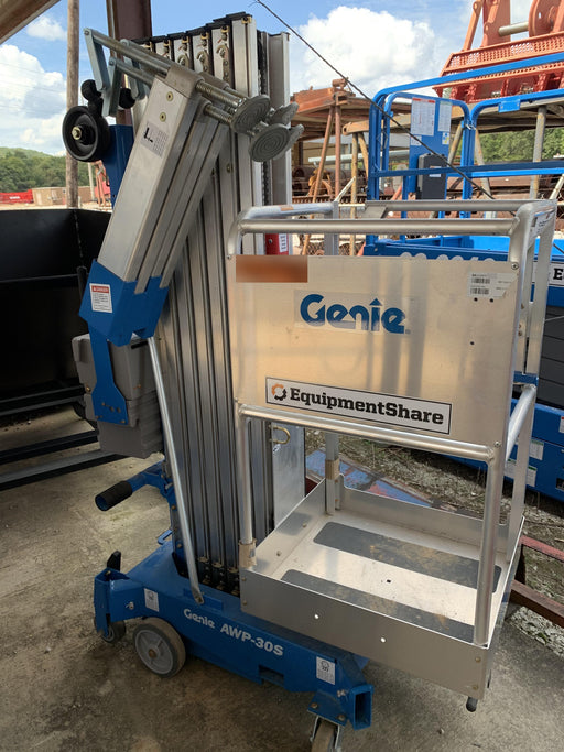 2019 GENIE AWP-30S