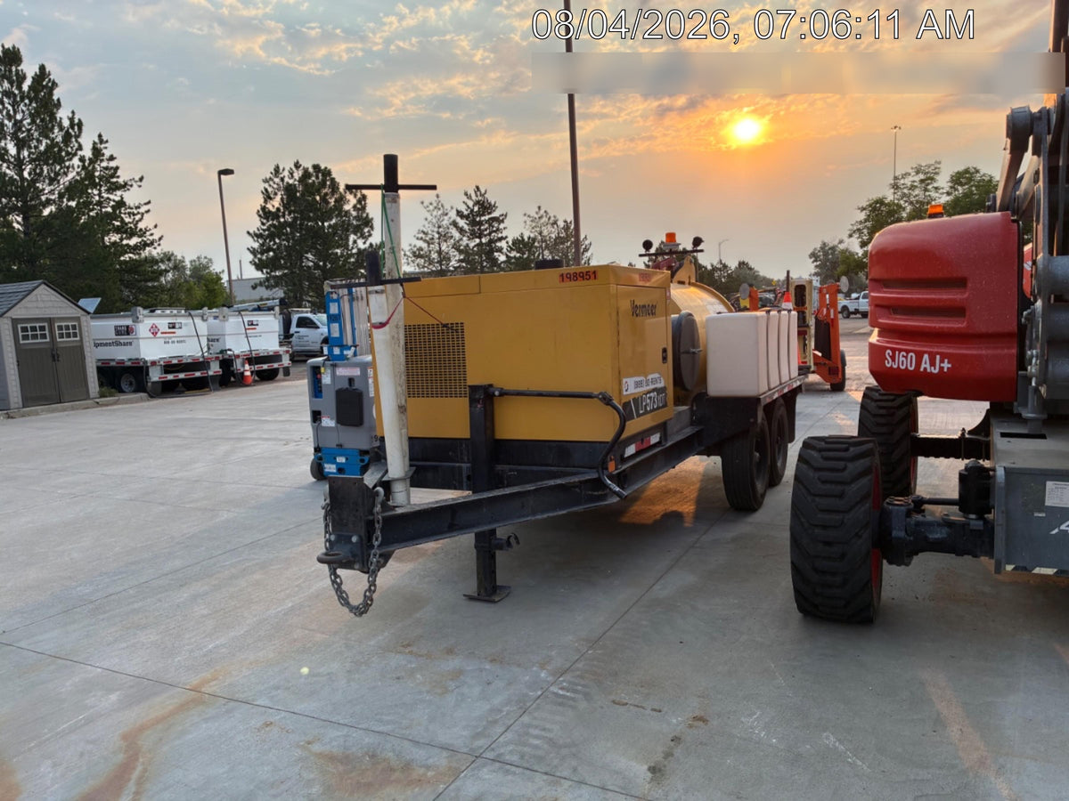 2022 VAC-TRON LP573XDT