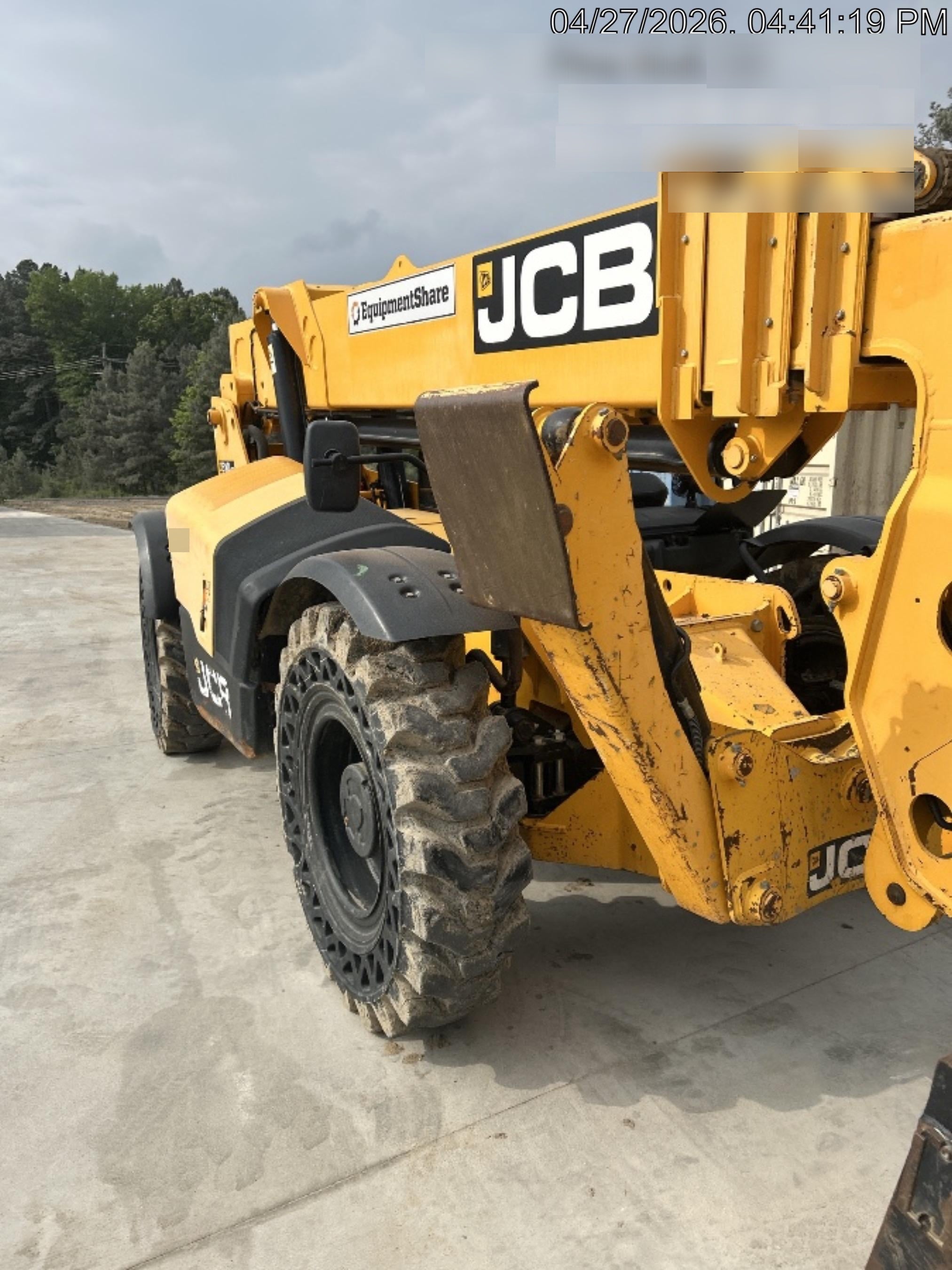 2019 JCB 510-56 Canopy, 74 HP, Solid Tires, STD Worklight, Beacon, Aux Hydraulics, Lifting Eye, Back up Alarm w/66" Carriage/60" Forks