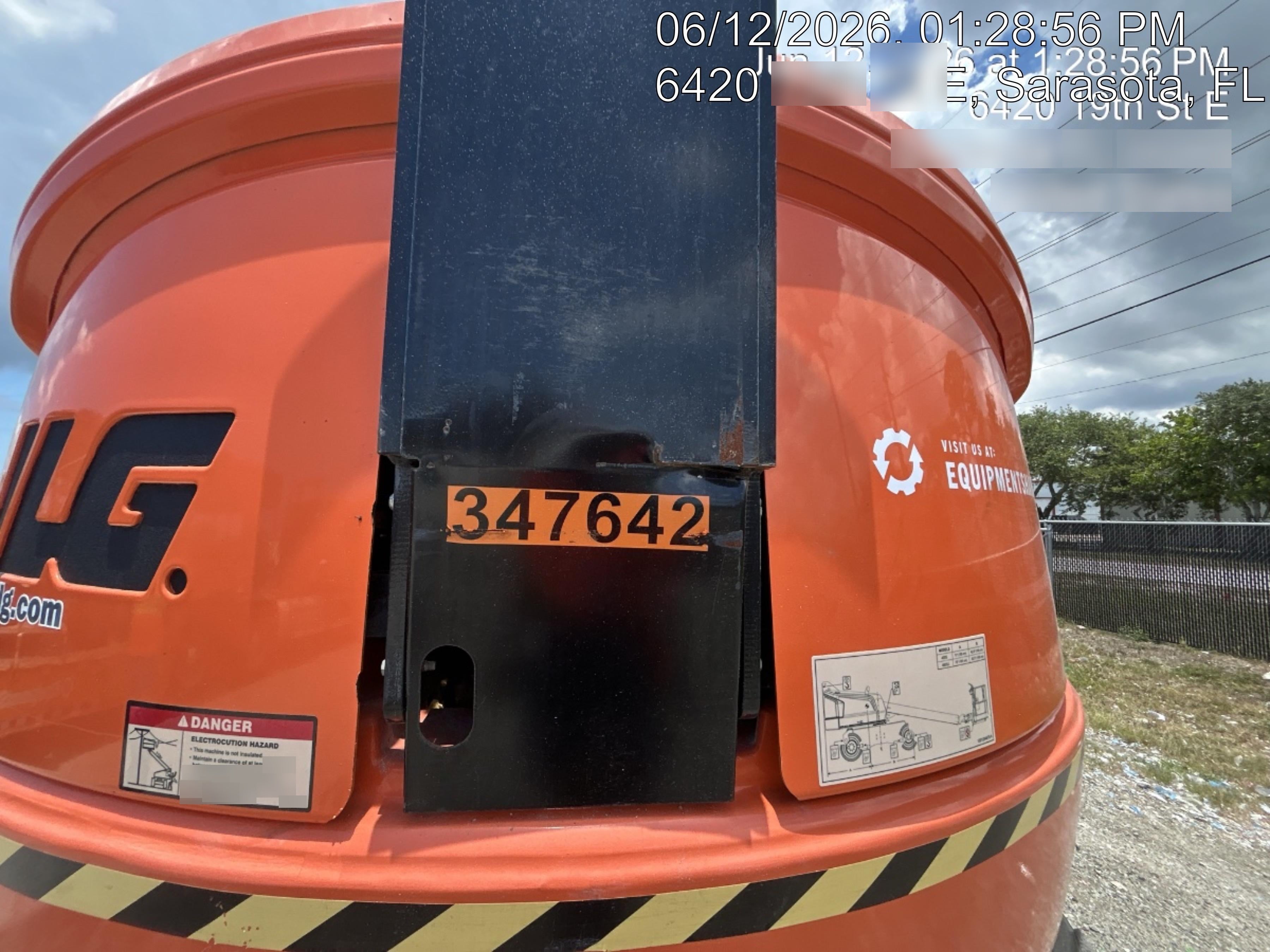 2023 JLG 460SJ