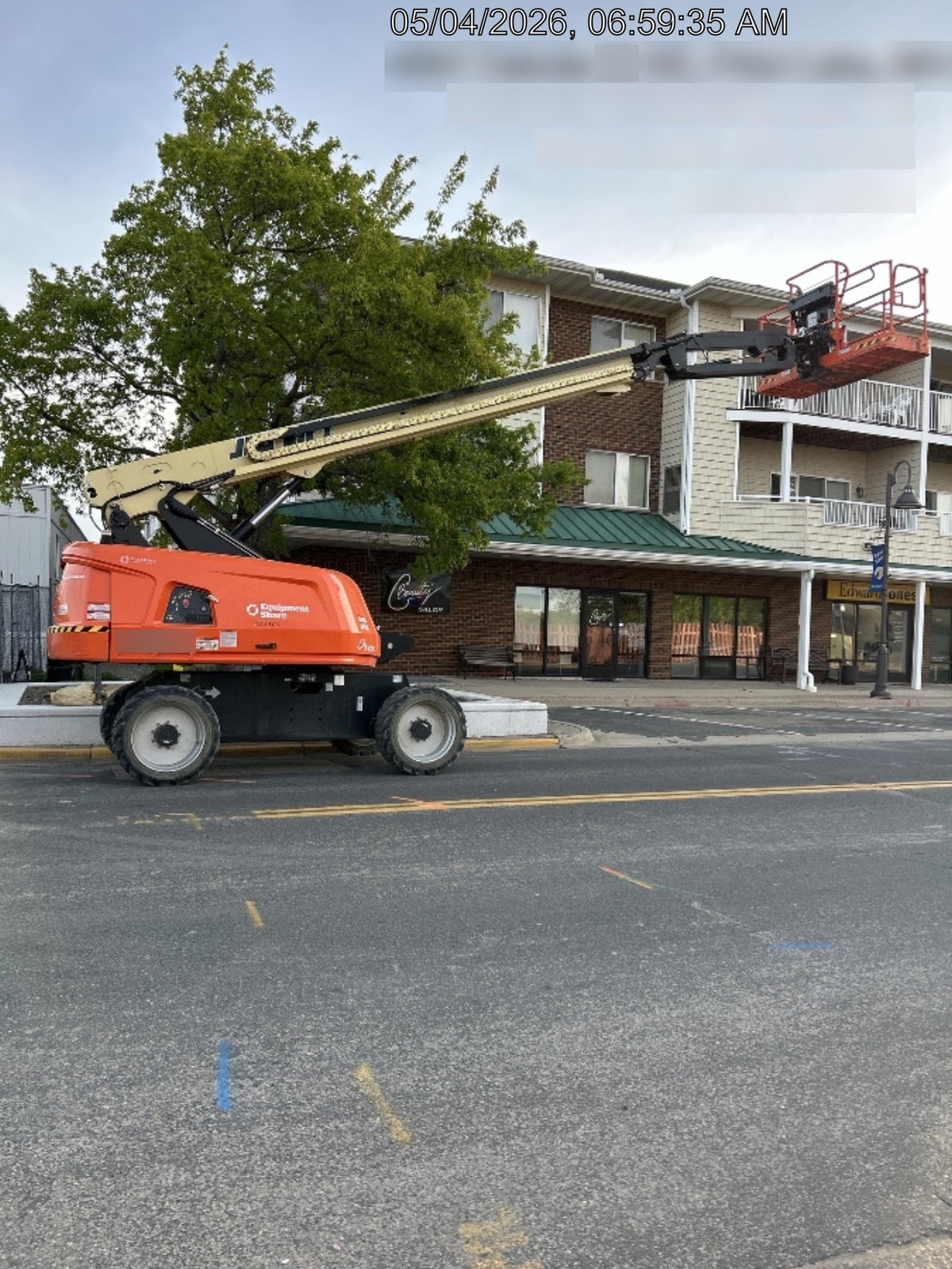 2024 JLG 660SJ