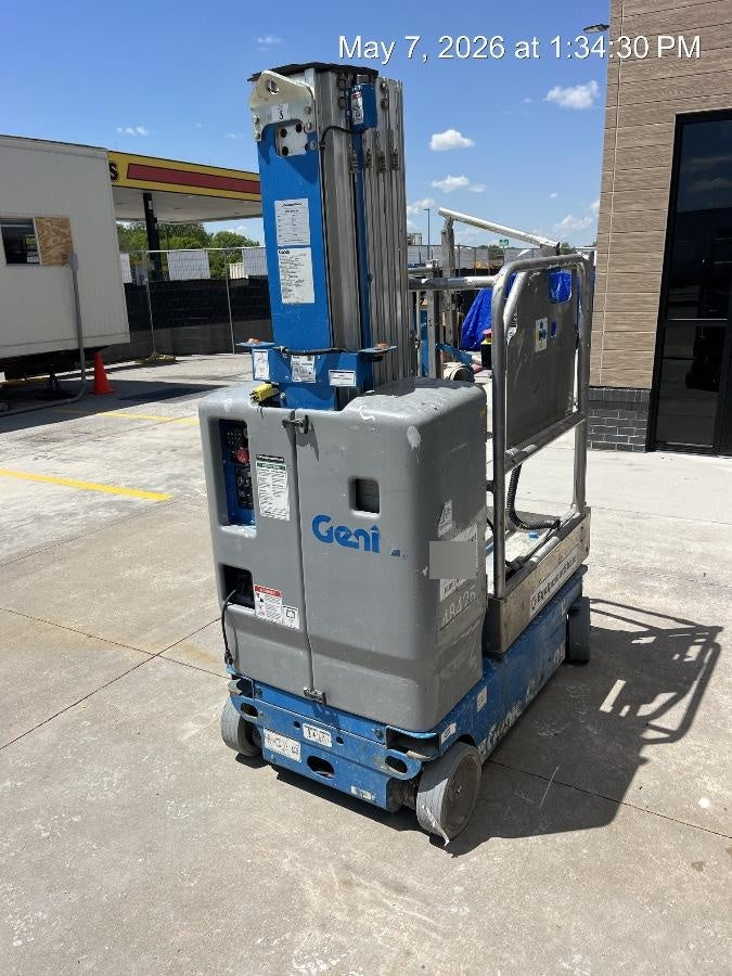 2019 GENIE GR-20
