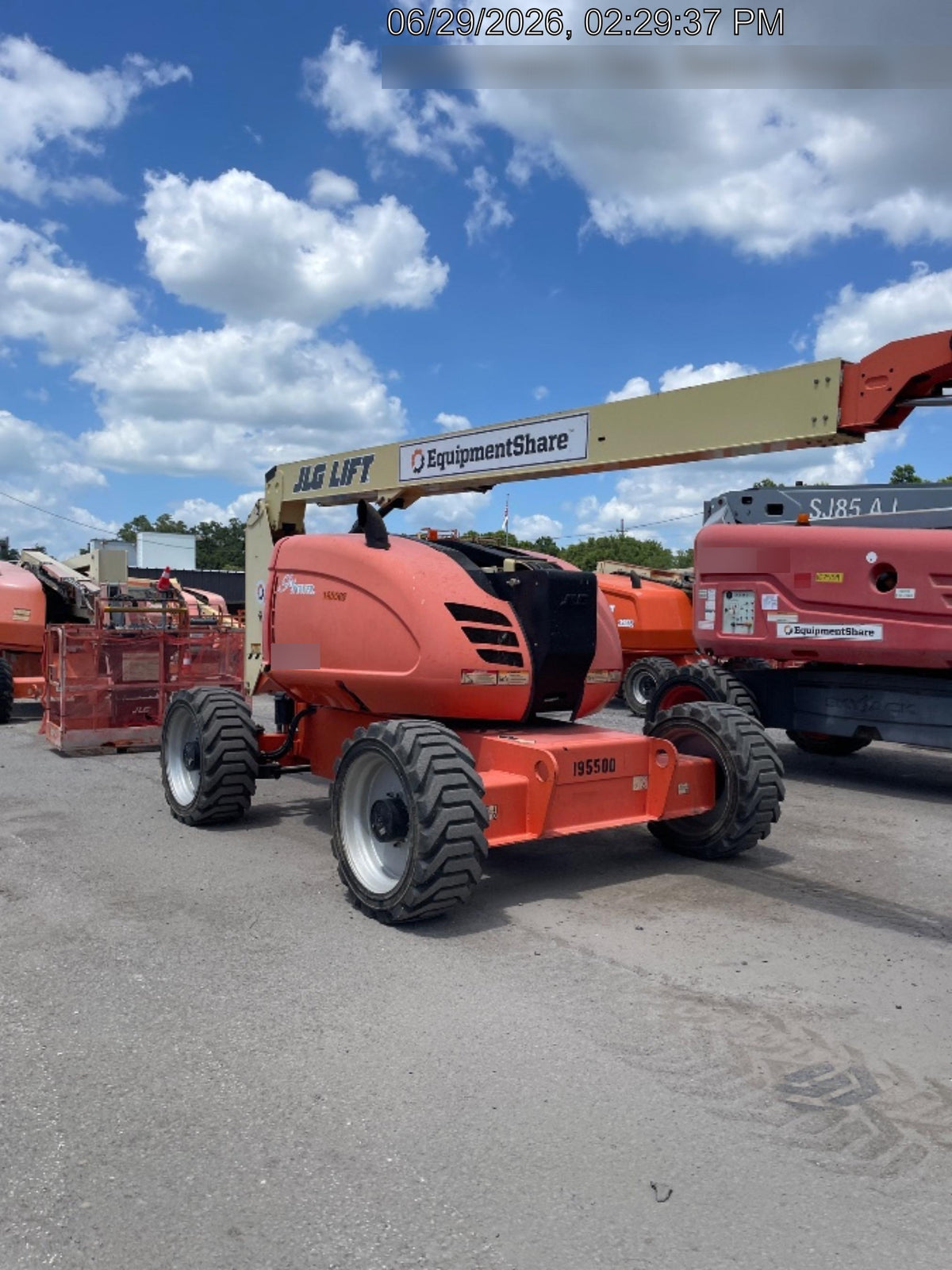 2021 JLG 600AJ
