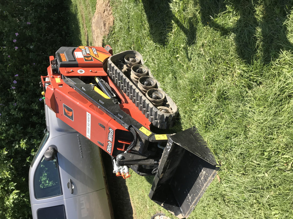 2020 DITCH WITCH SK800A