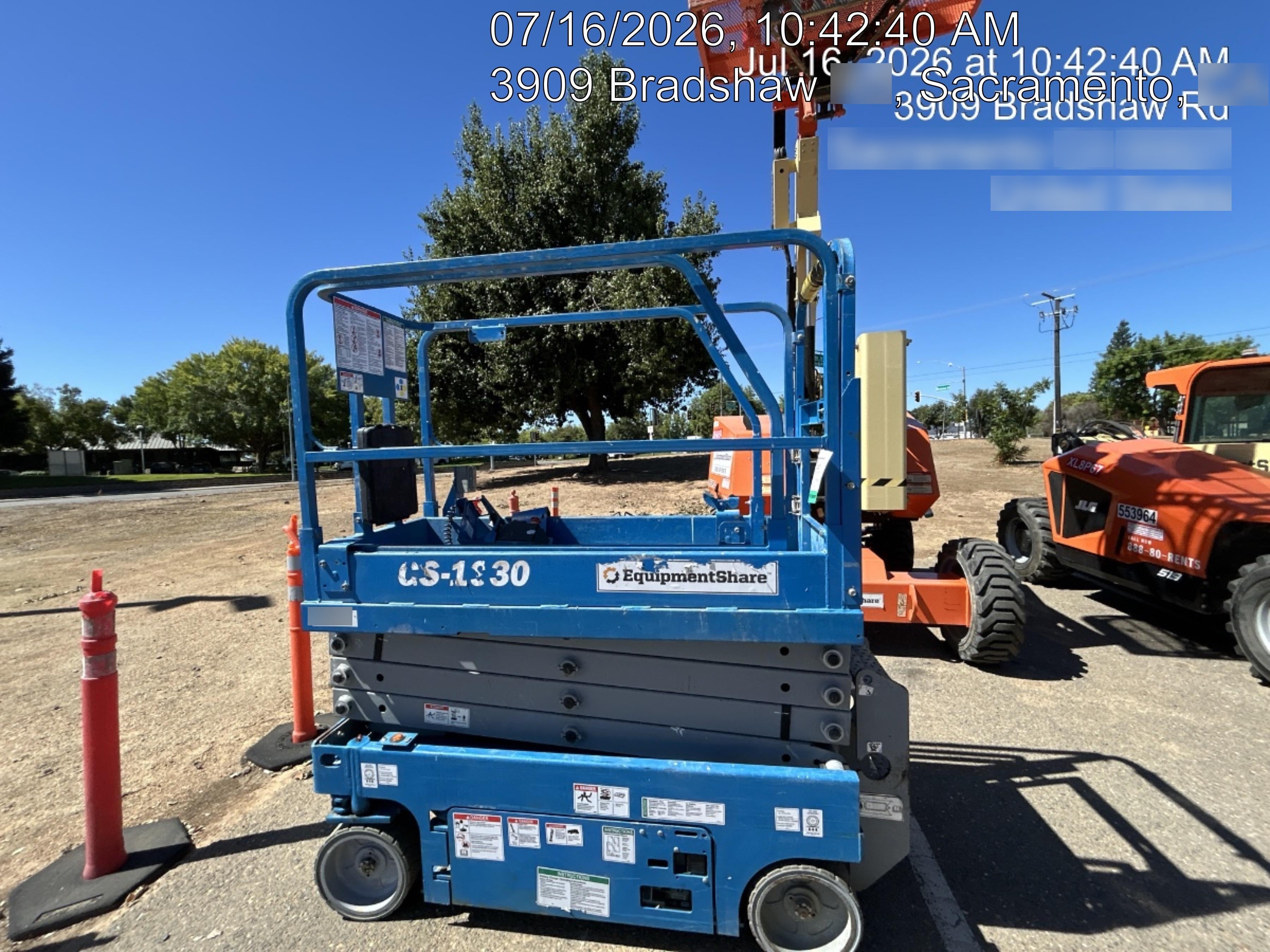 2019 Genie GS-1930 Half Height Swing Gate, 800W Inverter