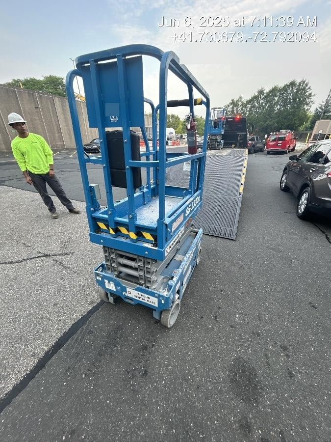 2021 GENIE GS-1330m