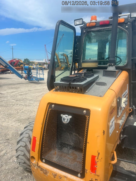 2021 CASE 586H