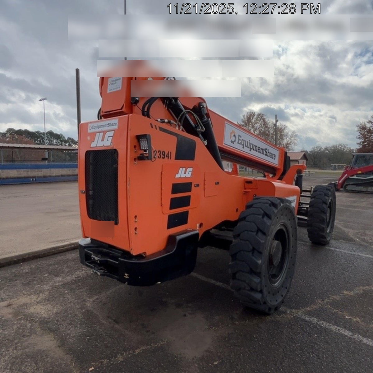 2019 SKYTRAK 8042