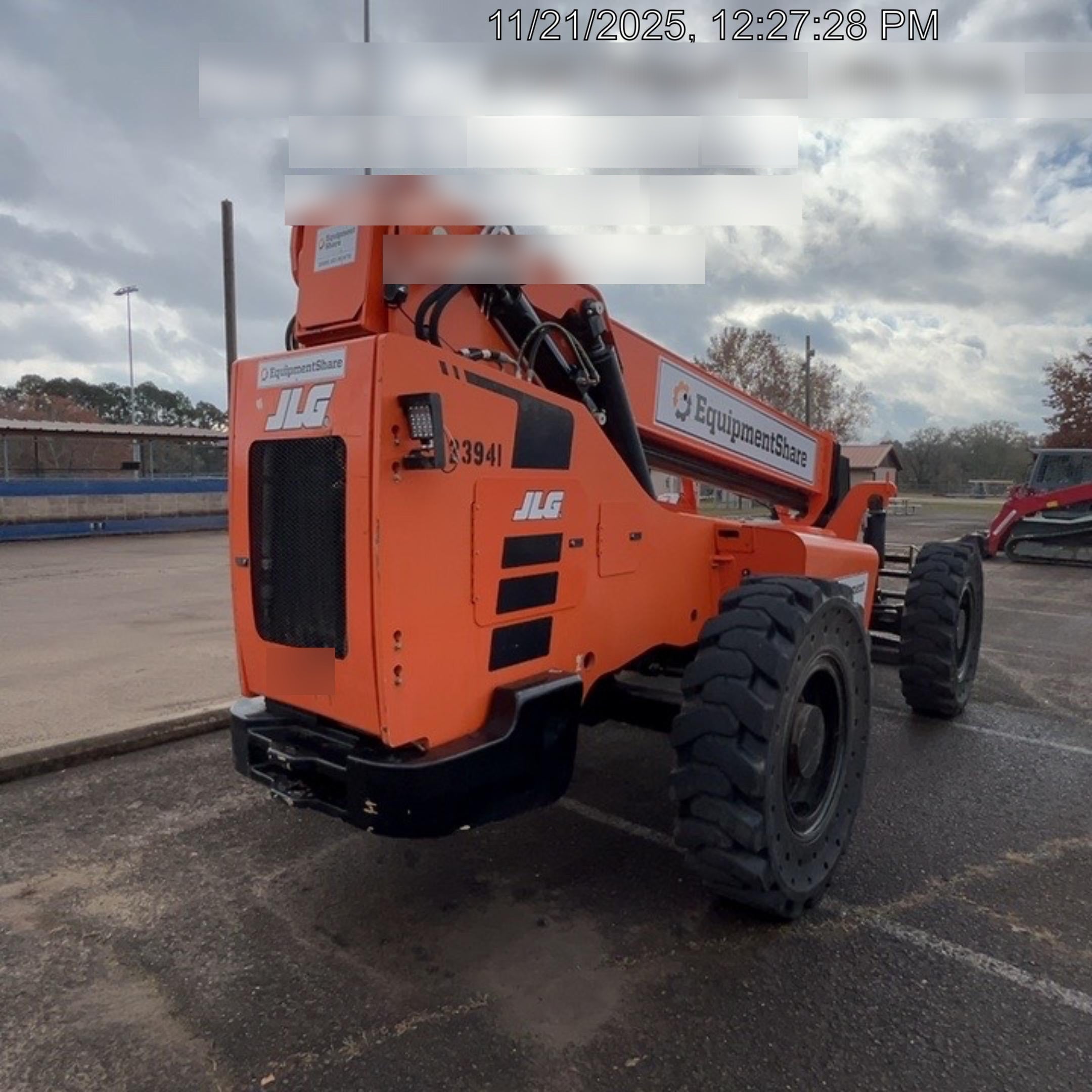 2019 SKYTRAK 8042