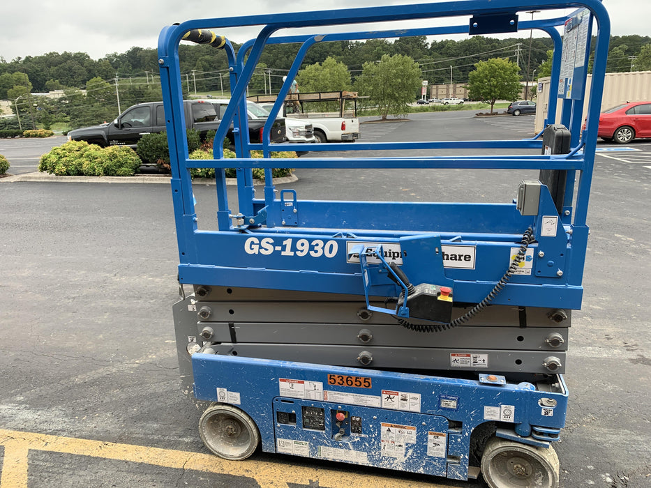 2019 Genie GS-1930 Fixed Rails with Chain Entry