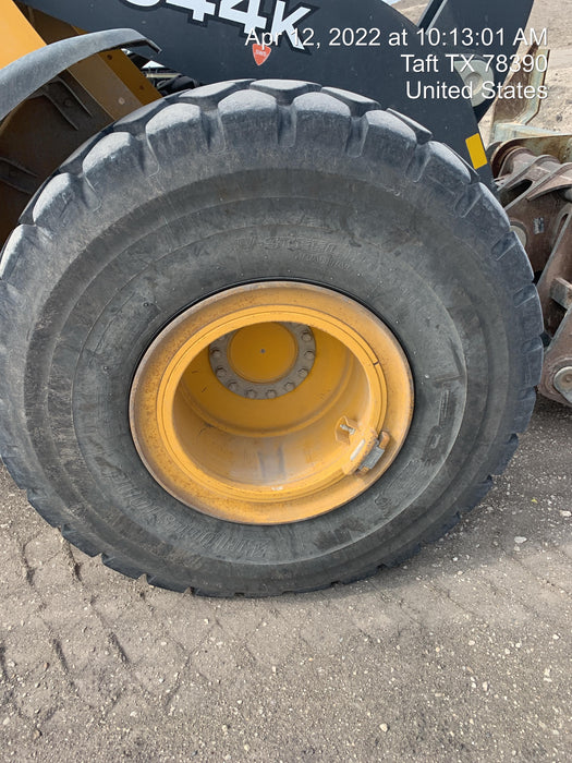 2020 John Deere 644K 4yd Wheel Loader, Cab/Heat/Air, 3 Function Hydraulics, JRB Hydraulic QC, QC 4yd bucket w/smooth cutting edge, QC Carriage, 72" Fork Tines, 5yr/5,000hr Powertrain and Hydraulics extended warranty