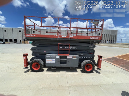 2017 SKYJACK SJ9250 RT